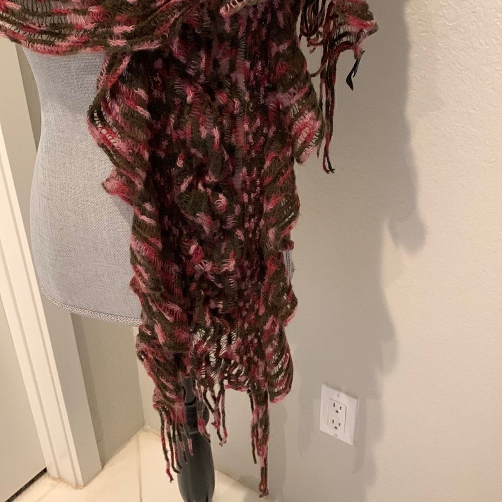 Cejon Scarf  - Picture 4 of 7
